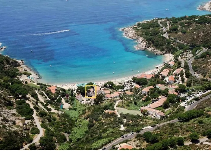 Lorenza E Mini 3* Spiaggia di Cavoli