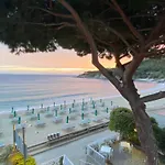 Lorenza E Mini Hotel Spiaggia di Cavoli