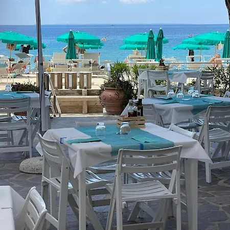 Lorenza E Mini 3* Spiaggia di Cavoli