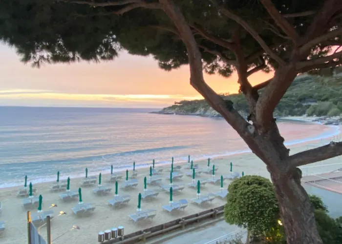 Lorenza E Mini Hotel Spiaggia di Cavoli
