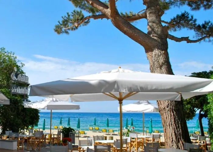 Hotel Lorenza E Mini Spiaggia di Cavoli