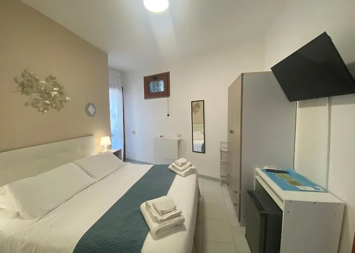 Lorenza E Mini 3* Spiaggia di Cavoli